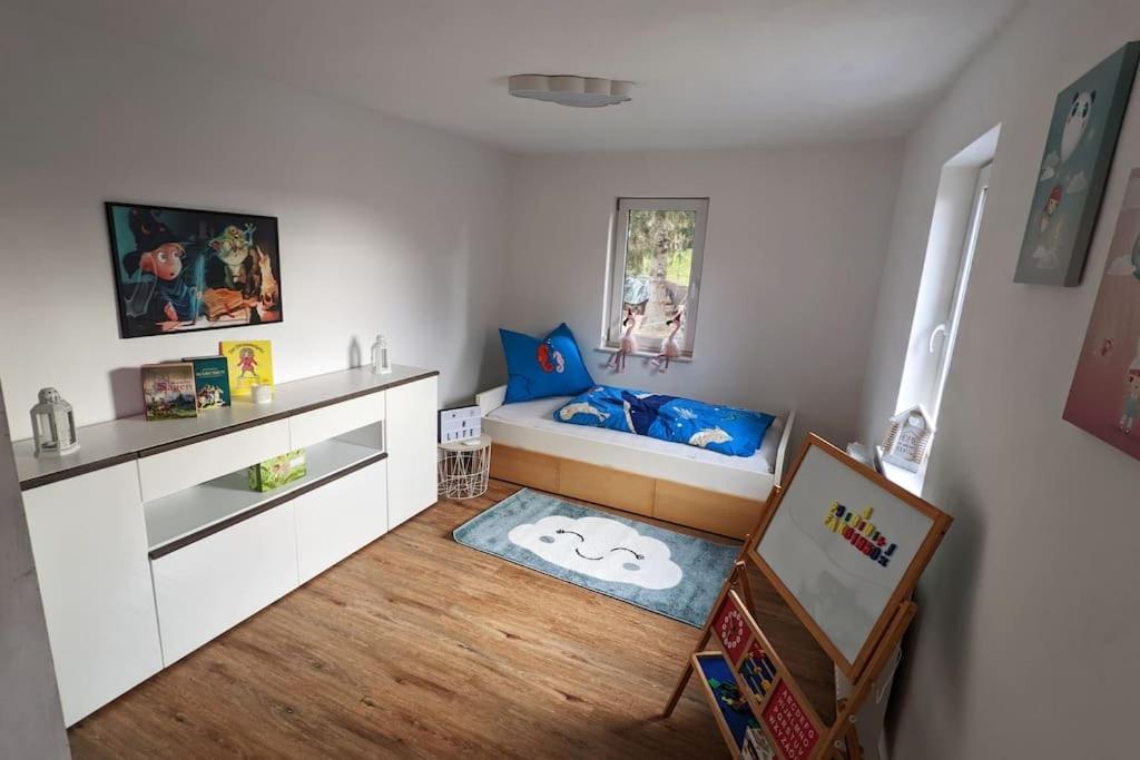 Fewo Im Lehm-Fachwerkhaus Erfurt Mit 3 Einzelnen Schlafzimmern Je Mit Tv Esterno foto